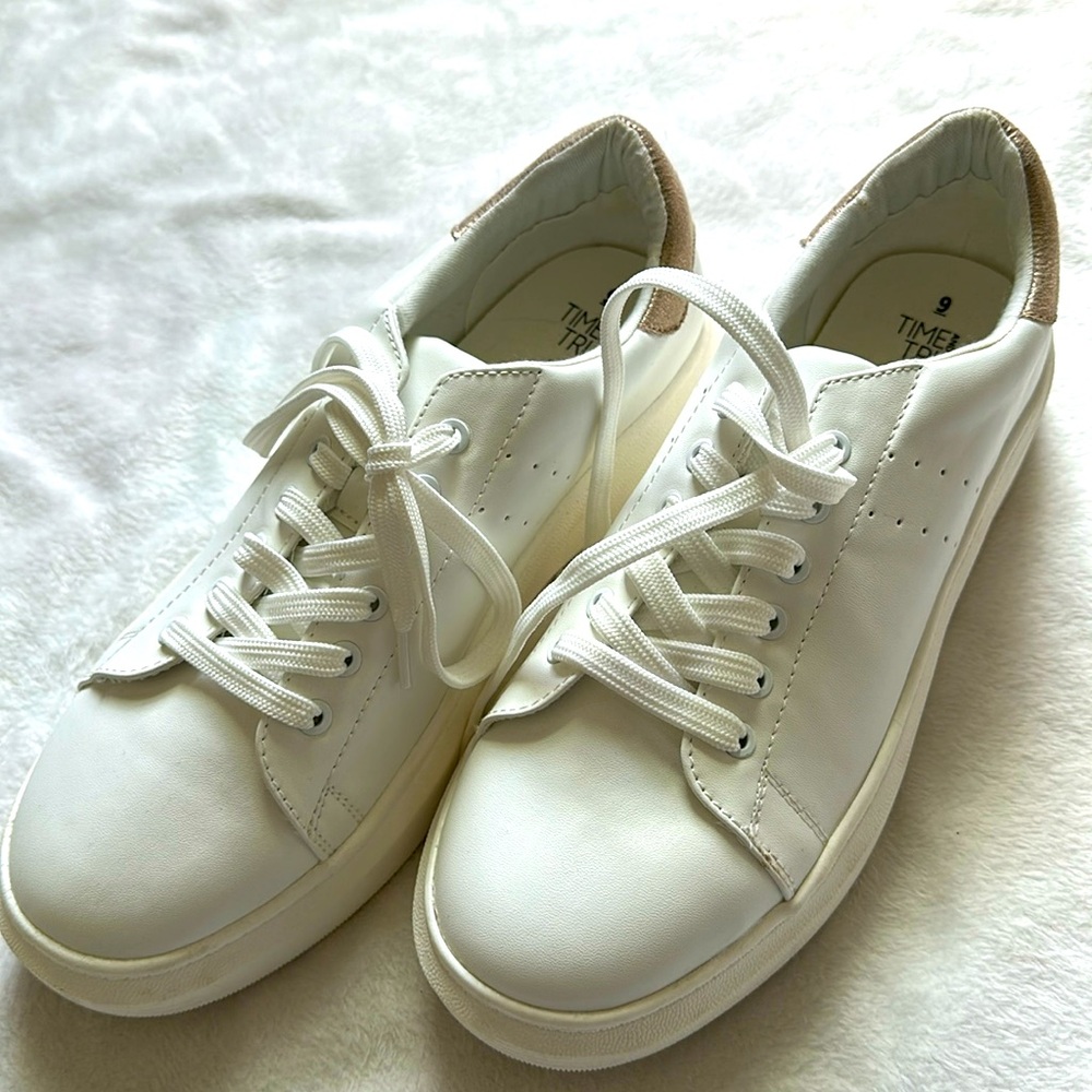 Women’s Shoes
